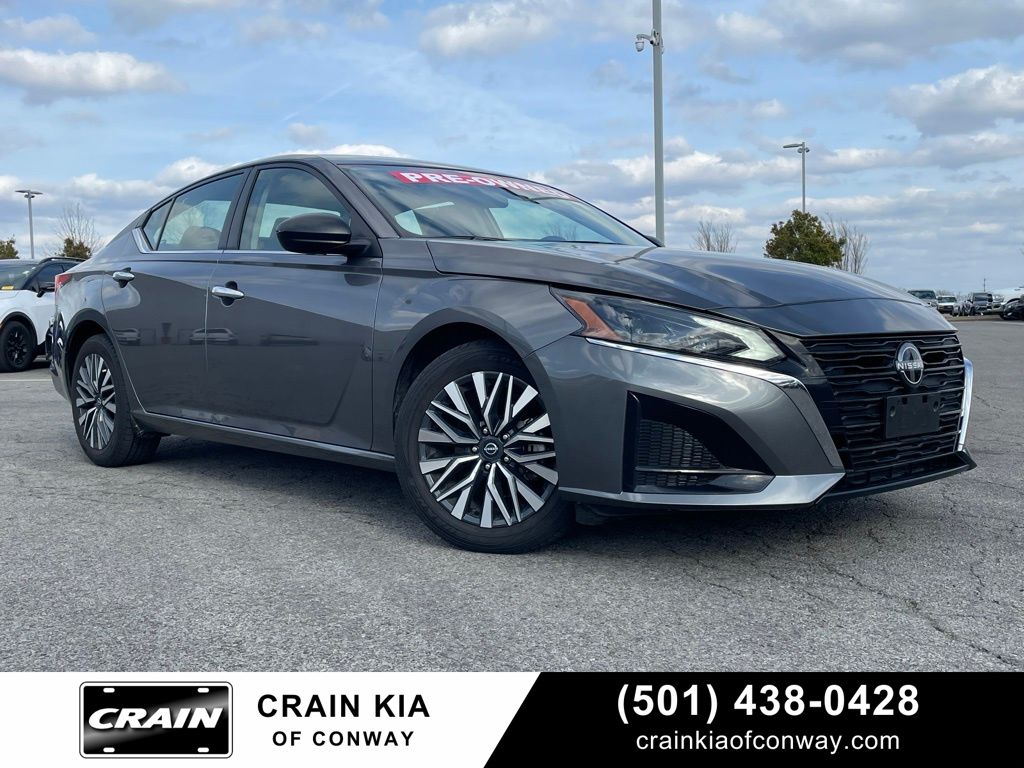 2024 Nissan Altima 2.5 SV FWD