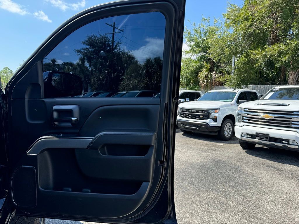 2018 Chevrolet Silverado 1500 LTZ 29