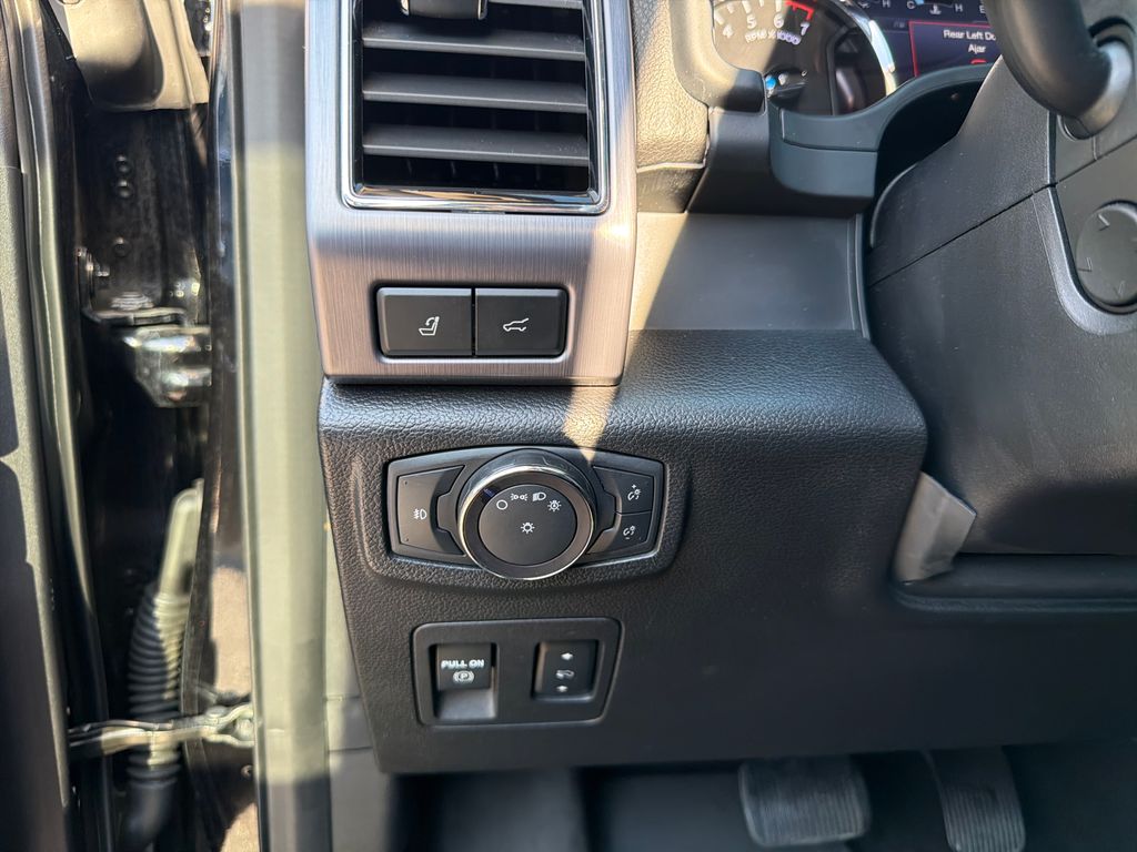 Used 2019 Ford Expedition Platinum 4D Sport Utility