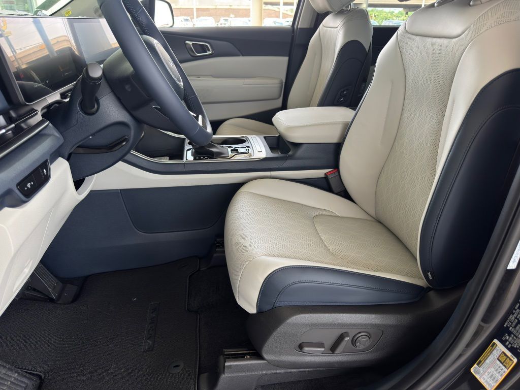 2026 Kia Carnival EX Gray at Shottenkirk Kia Fort Bend