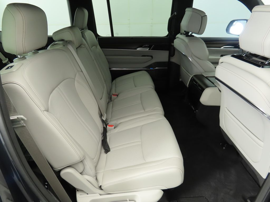 Thumbnail: 2025 Jeep Grand Wagoneer - 22