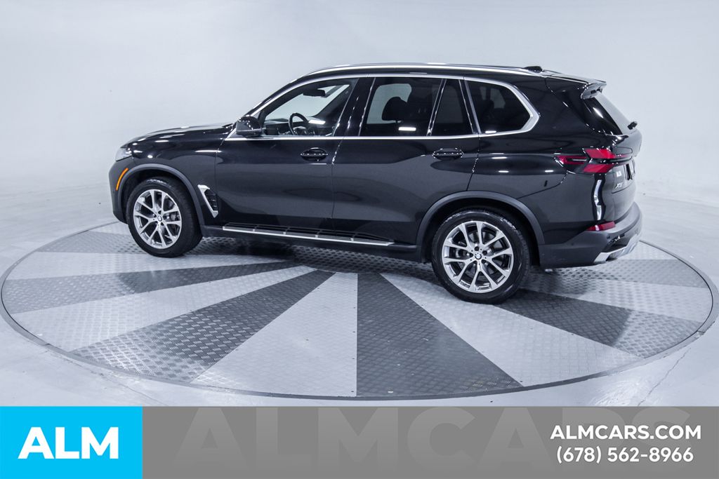 Used 2024 Black BMW sDrive40i image 5