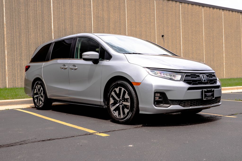 Used 2025 Honda Odyssey Van