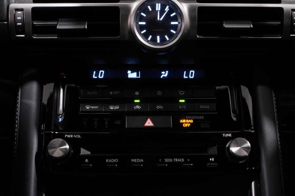 Thumbnail: 2022 Lexus IS - 13