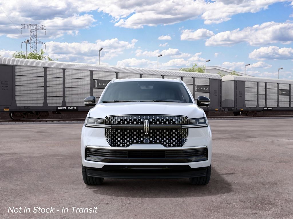 Thumbnail: 2027 Lincoln Navigator - 3