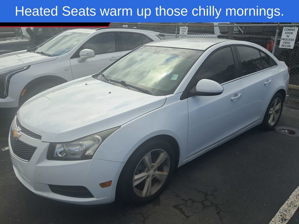 Summit White 2014 Chevrolet Cruze Sedan Front-Wheel Drive 6-Speed Automatic Overdrive