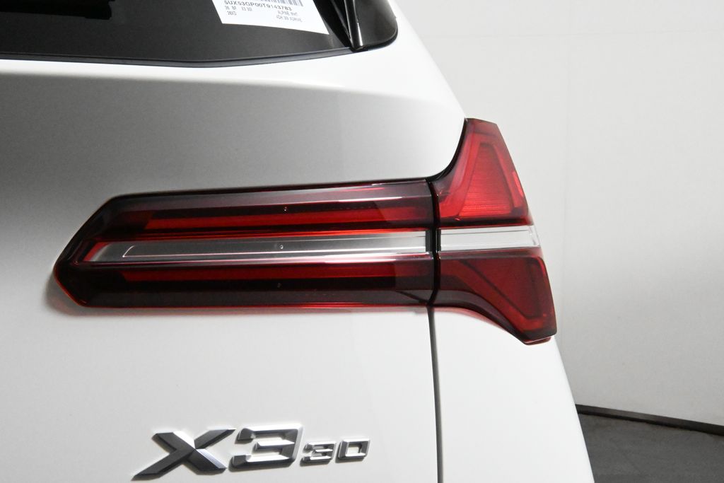 Thumbnail: 2026 BMW X3 - 13