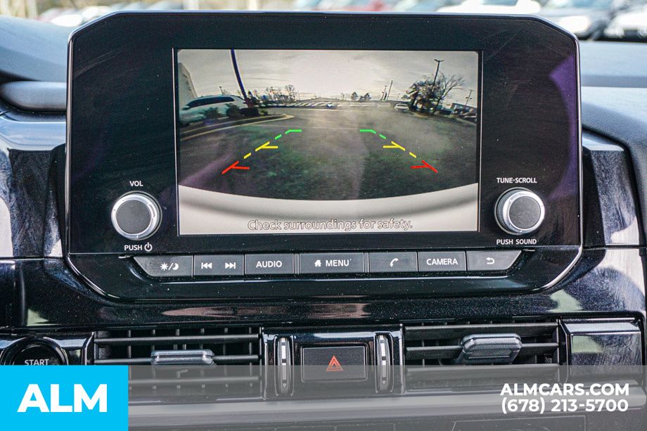 2025 Nissan Pathfinder SV - Photo 37