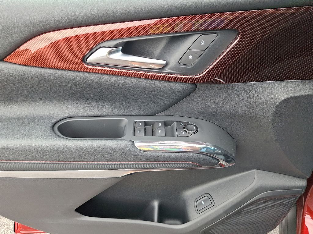 Thumbnail: 2025 Chevrolet Traverse - 13