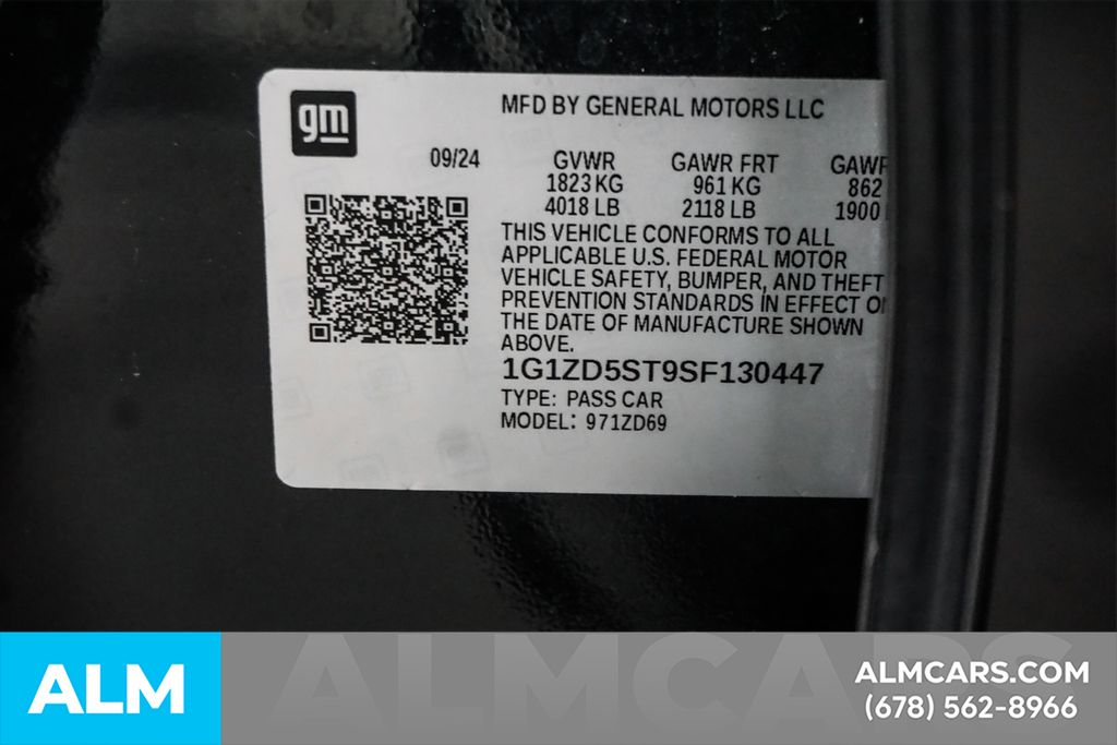 Used 2025 Black Chevrolet LT image 59
