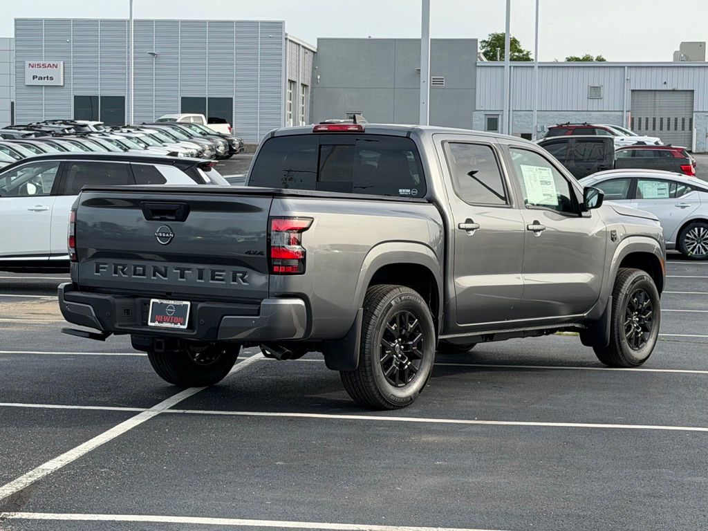 View vehicle photo 4