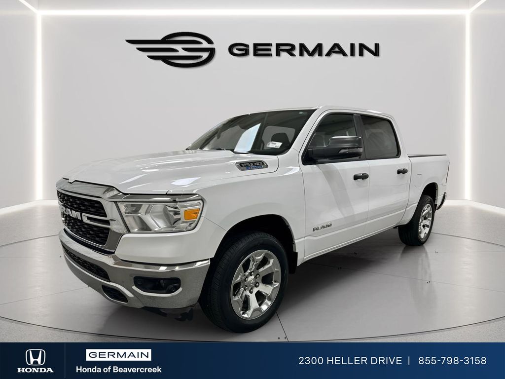 Used 2023 White Ram Big Horn/Lone Star image 3