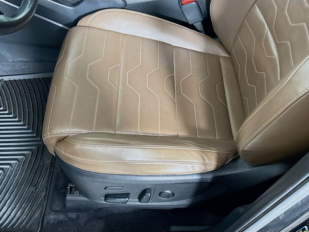 Thumbnail: 2021 Kia Telluride - 20