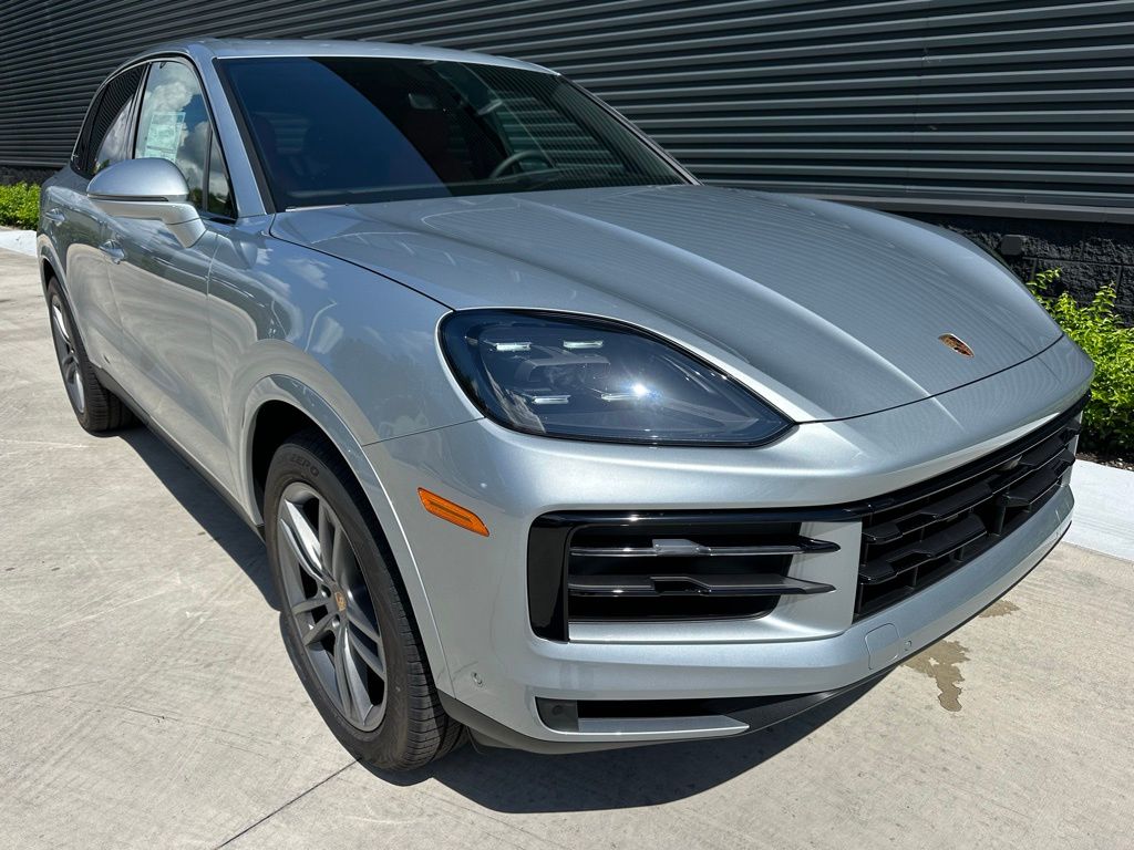 Thumbnail: 2025 Porsche Cayenne - 10