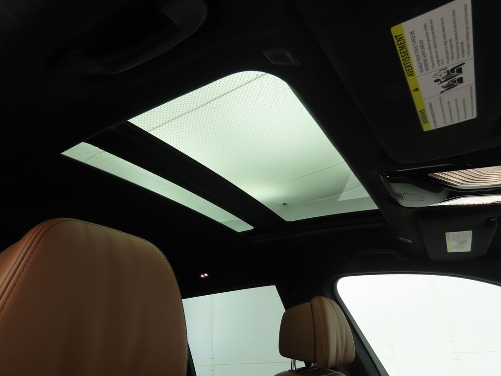 Thumbnail: 2026 BMW X7 - 19