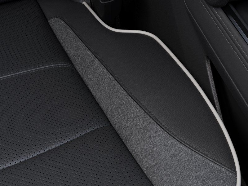 New 2026 Diamond Black Crystal Pearlcoat Ram Limited image 20