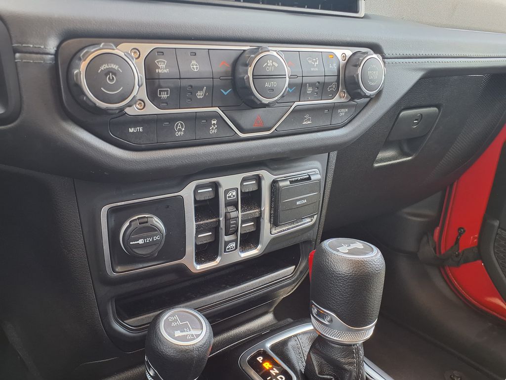 Used 2025 Red Jeep Sahara image 23