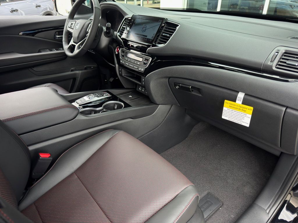 2026 Honda Ridgeline Black Edition Black at Community Honda