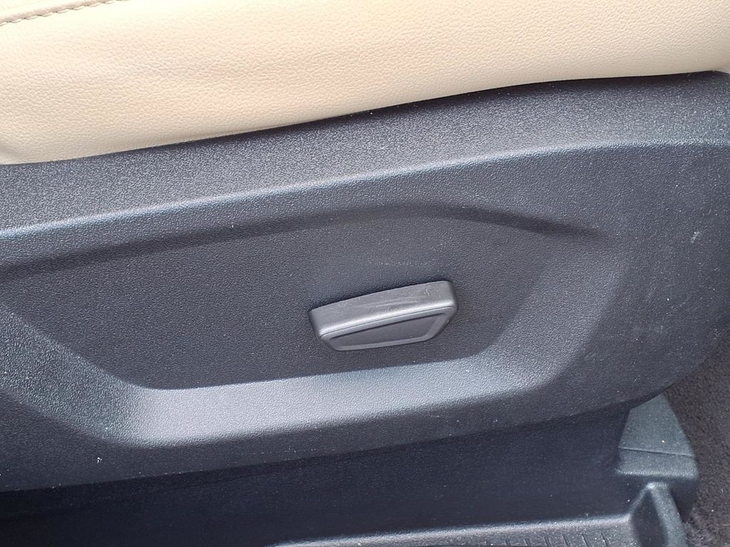 Used 2021 Ford Edge SUV