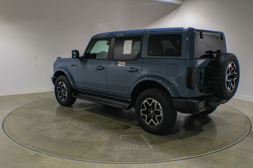 Used 2025 Gray Ford Outer Banks image 4