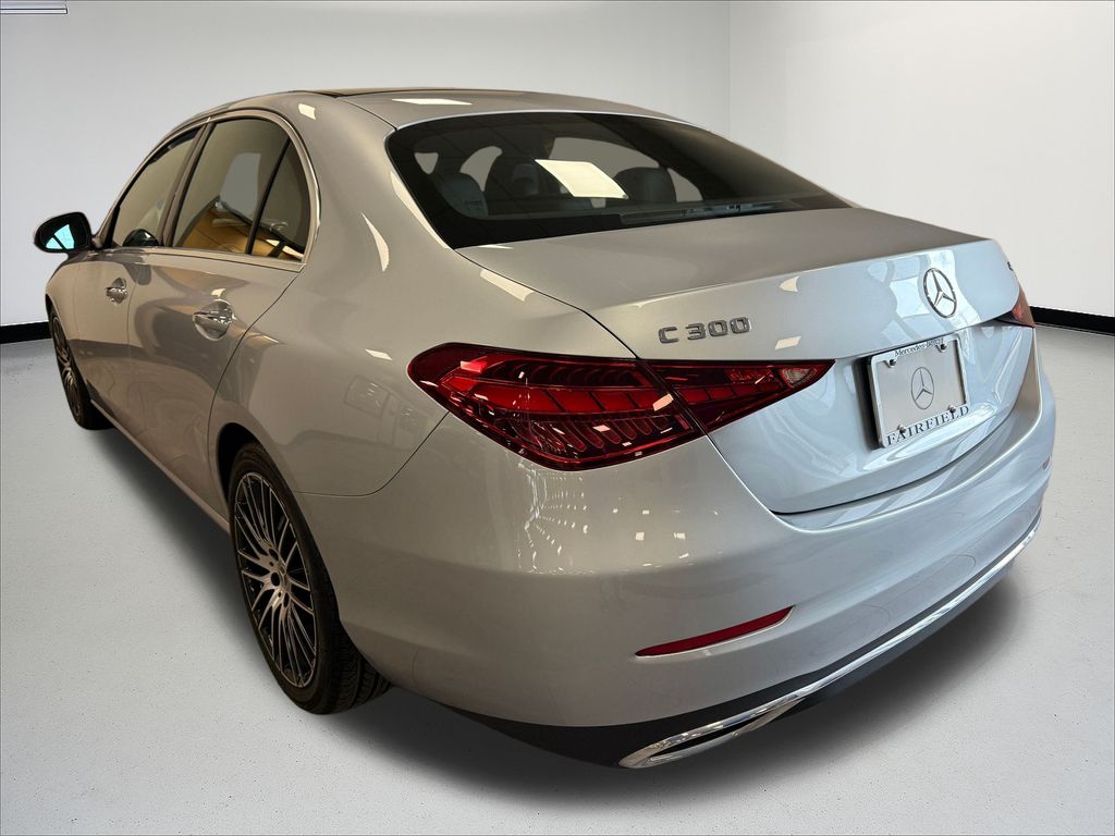 Thumbnail: 2022 Mercedes-Benz C-Class - 3