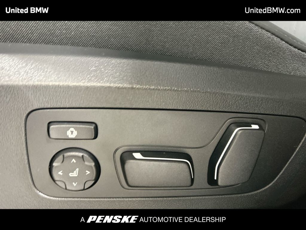 Thumbnail: 2026 BMW X3 - 12
