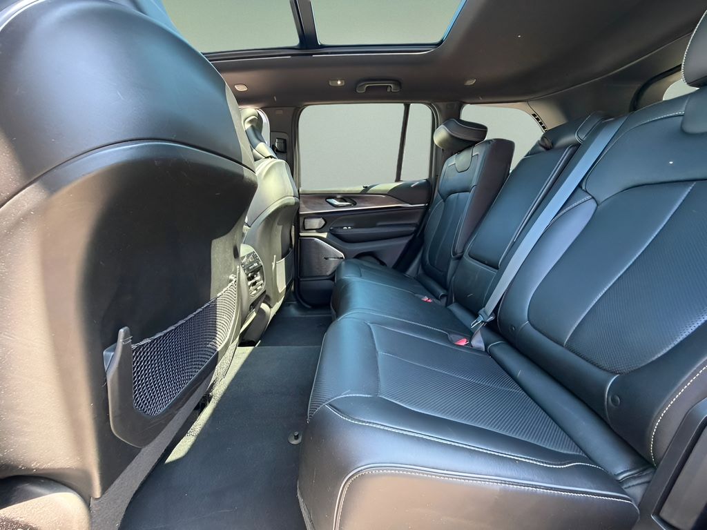 Used 2023 Jeep Grand Cherokee SUV