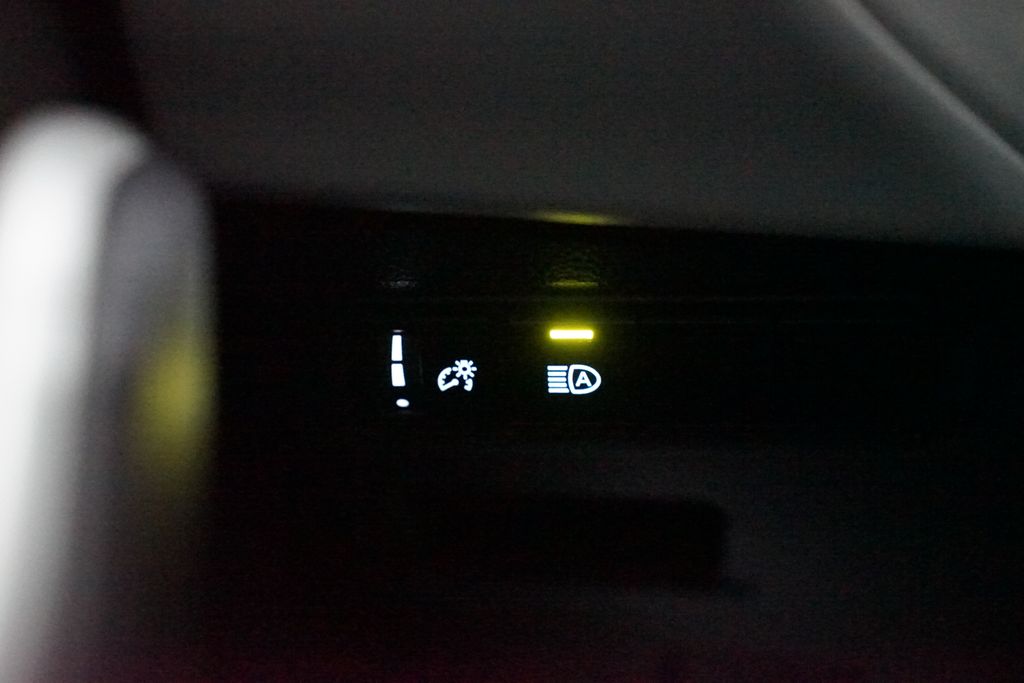 Thumbnail: 2025 Toyota Corolla Cross - 22