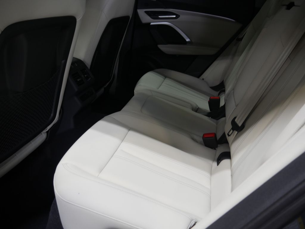 Thumbnail: 2026 Audi Q5 - 17
