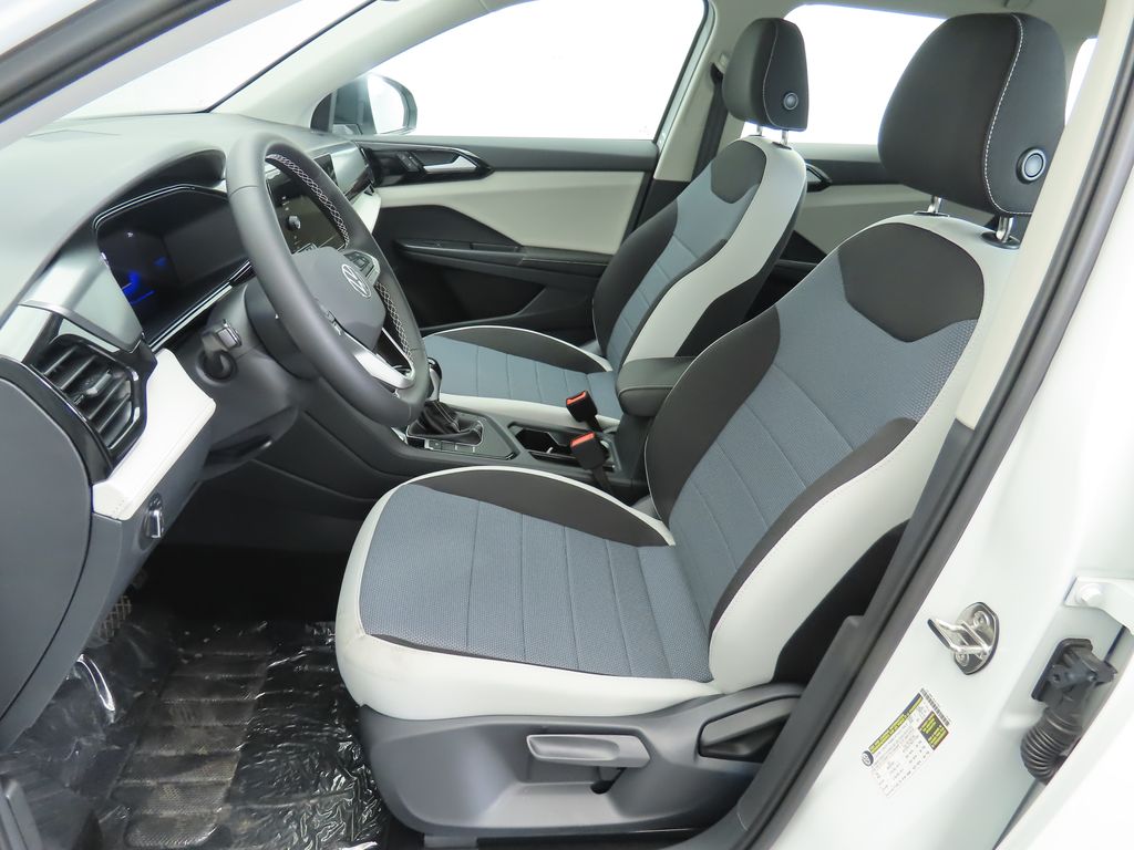 Thumbnail: 2025 Volkswagen Taos - 19