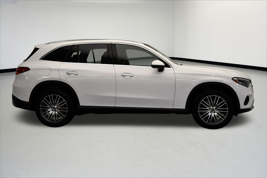 Thumbnail: 2026 Mercedes-Benz GLC - 6