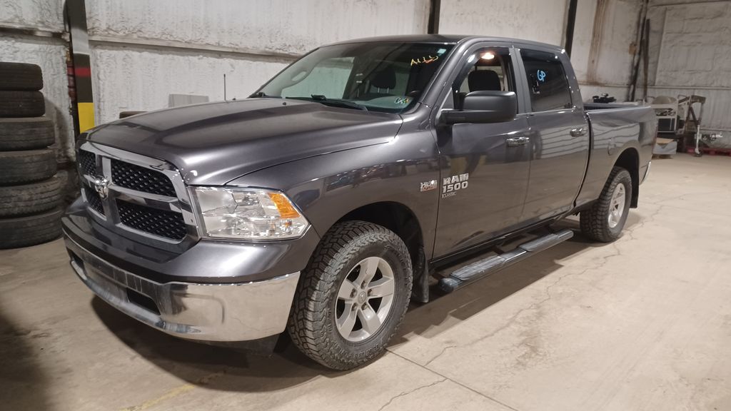2019 RAM 1500 Classic SLT Crew Cab 4WD