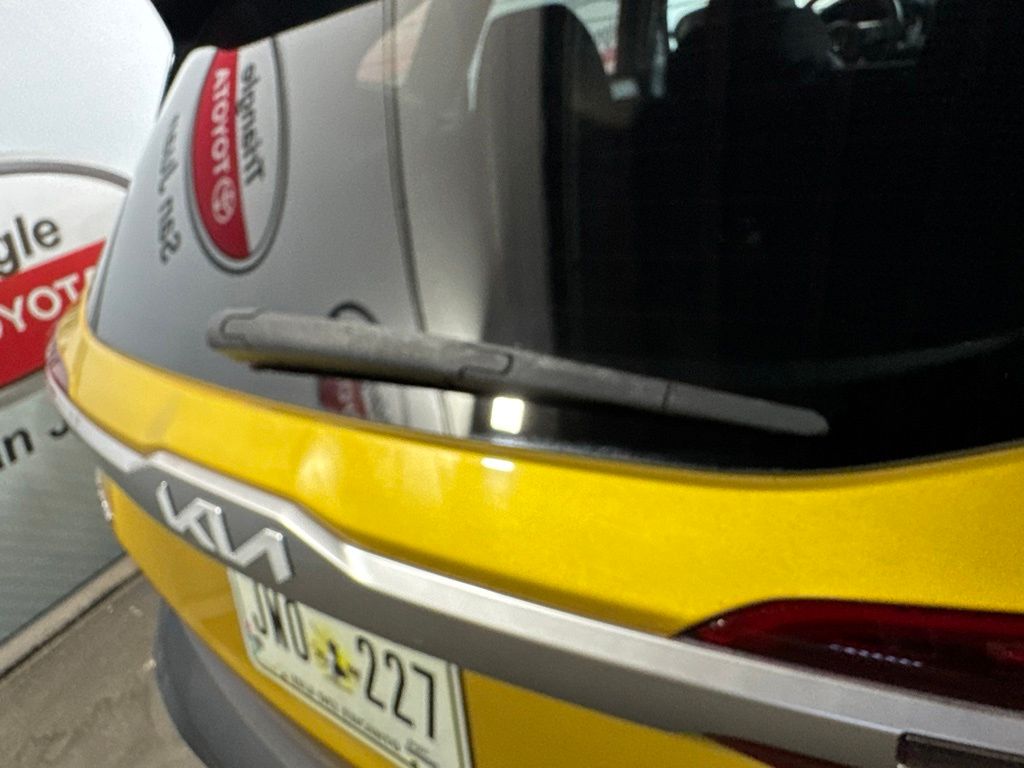 Thumbnail: 2022 Kia Seltos - 22