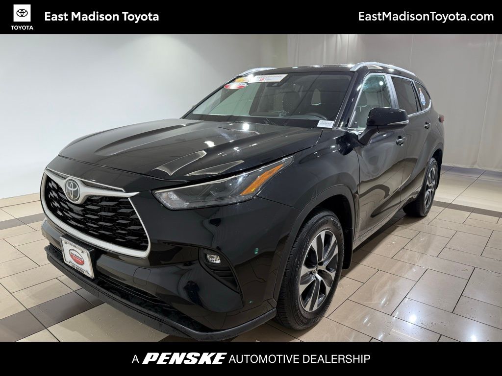 Thumbnail: 2024 Toyota Highlander - 1