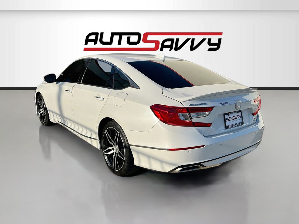 Used 2022 White Honda Touring 2.0T image 5