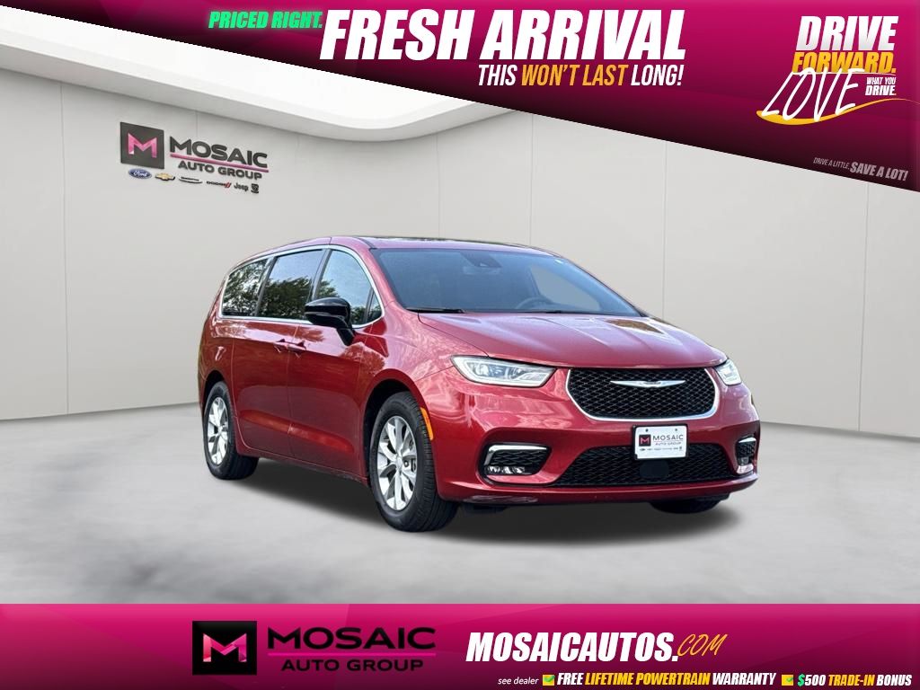 Red Hot Pearlcoat 2026 Chrysler Pacifica Minivan Front-Wheel Drive 9-Speed Automatic
