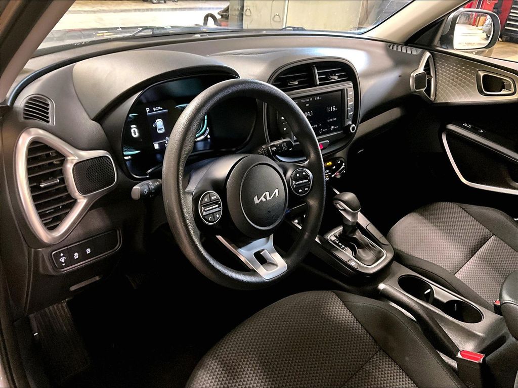 2024 Kia Soul — photo 8