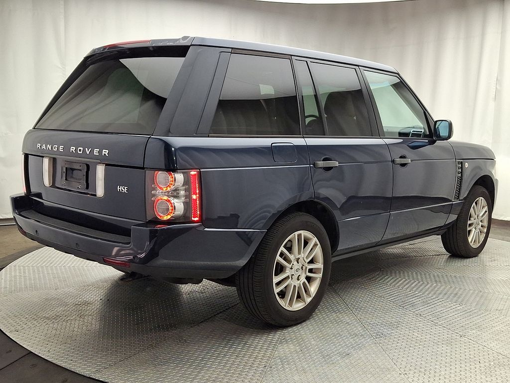 Thumbnail: 2011 Land Rover Range Rover - 4