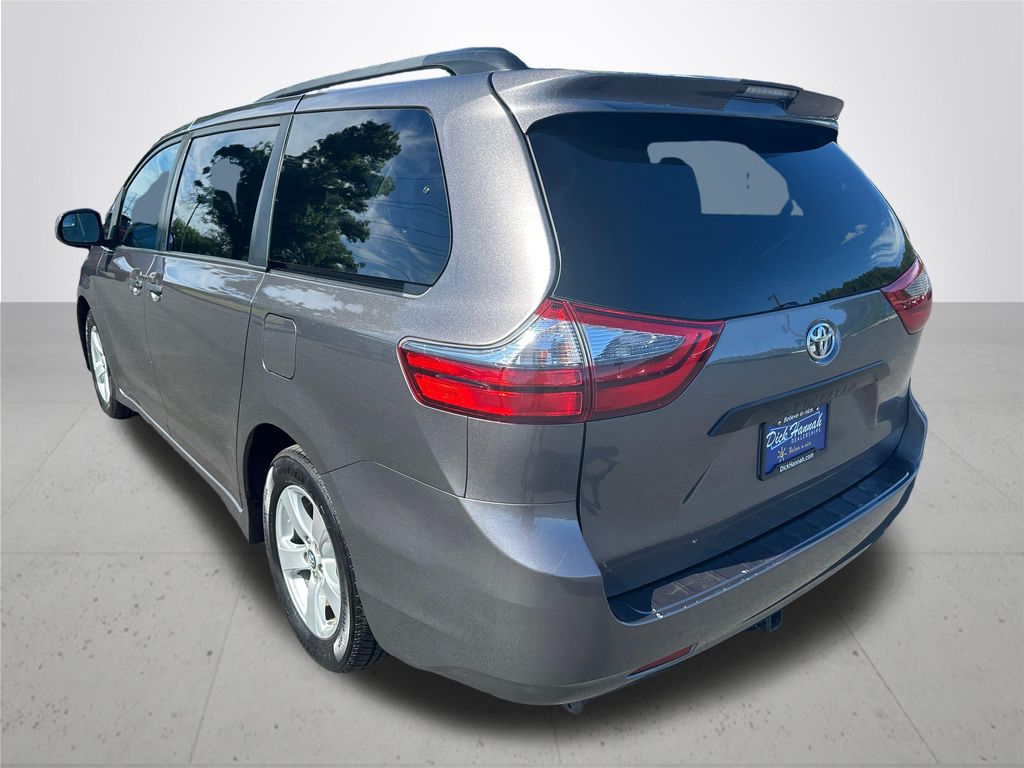 2020 Toyota Sienna L