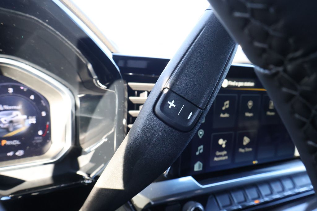 Thumbnail: 2026 Chevrolet Silverado 3500 - 20