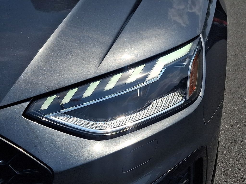 Thumbnail: 2023 Audi S4 - 9