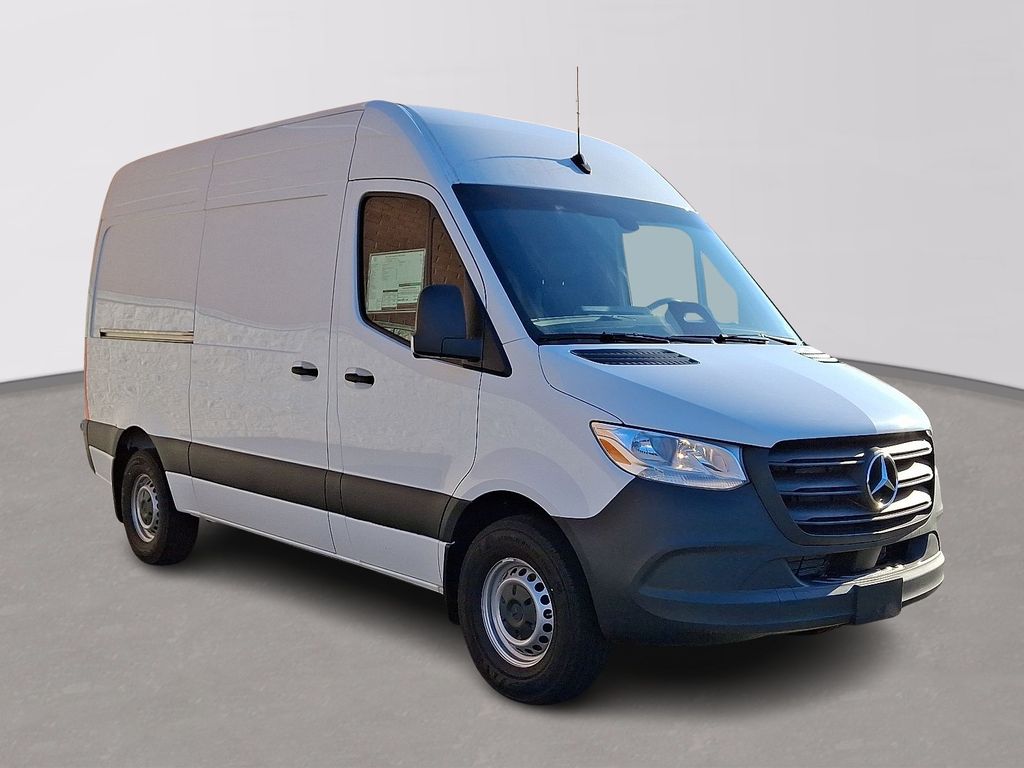 Thumbnail: 2025 Mercedes-Benz Sprinter - 2