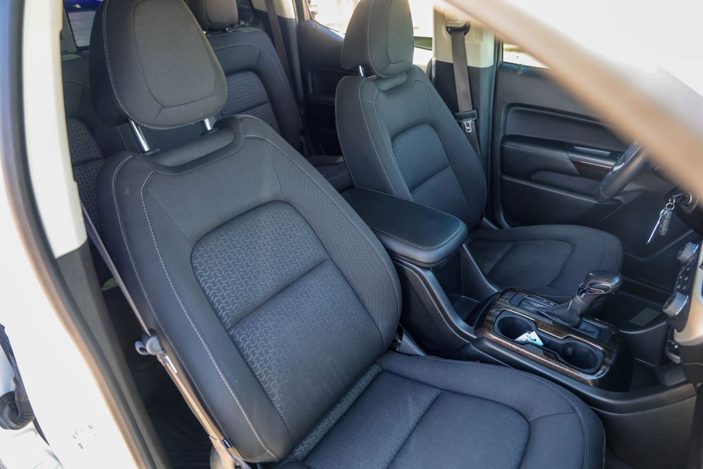 Used Car 2022 Gmc Canyon  Elevation For Sale Under $30,000 In Austin, Texas