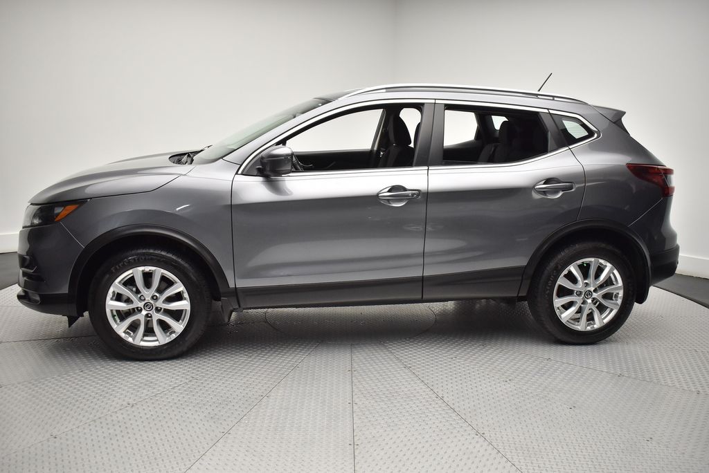 Thumbnail: 2021 Nissan Rogue Sport - 8