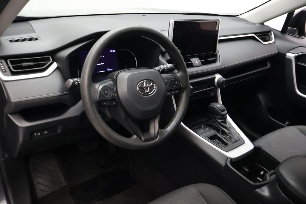 Thumbnail: 2024 Toyota RAV4 - 15