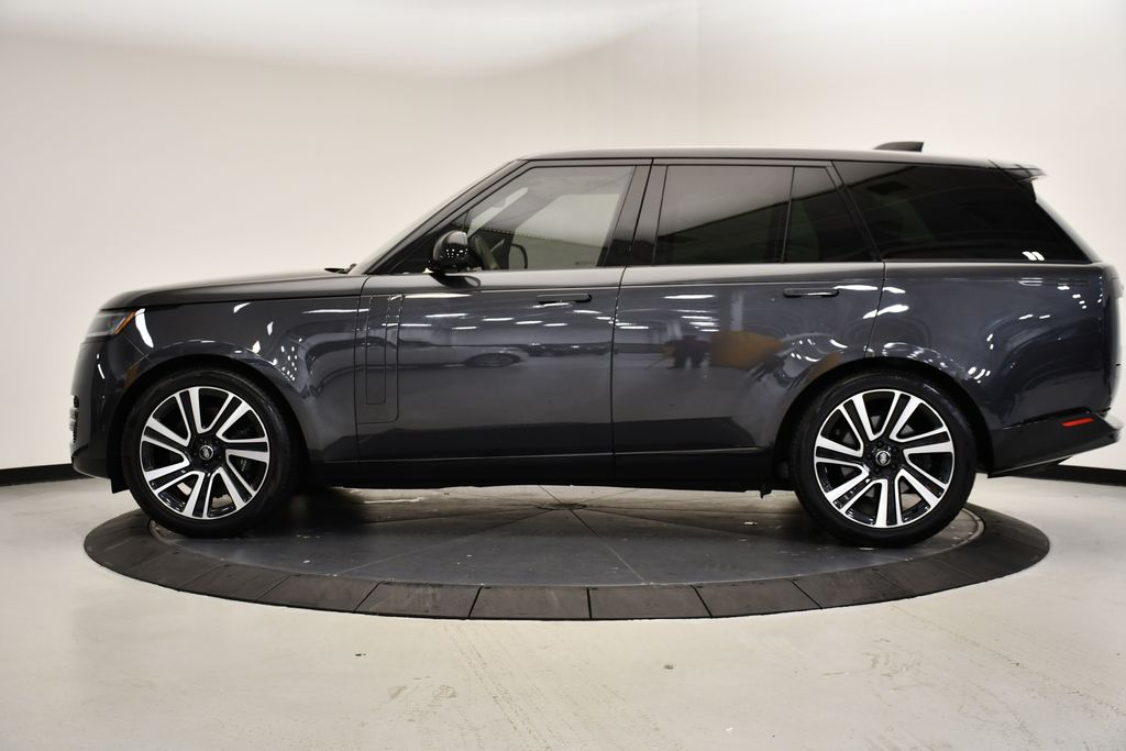 Thumbnail: 2023 Land Rover Range Rover - 2