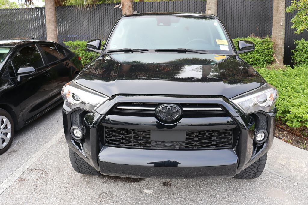 Thumbnail: 2022 Toyota 4Runner - 5