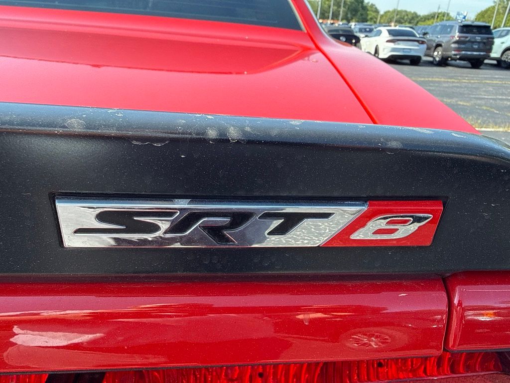 Used 2009 Torred Dodge SRT8 image 7