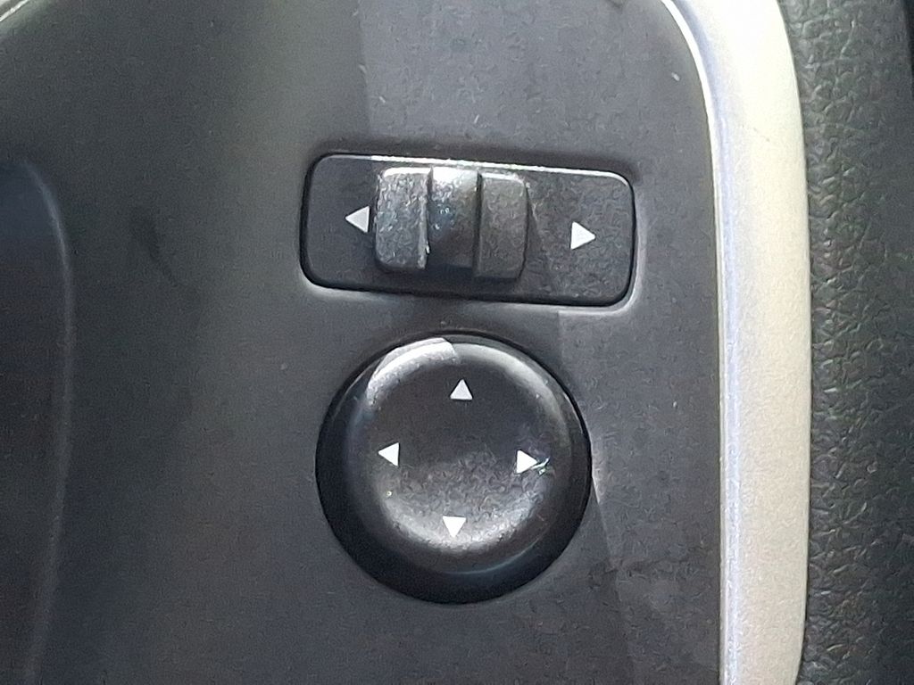 2017 Nissan Altima SR 25