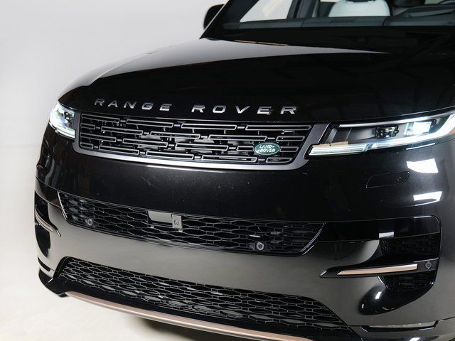 New 2027 Black Land Rover Dynamic SE image 27